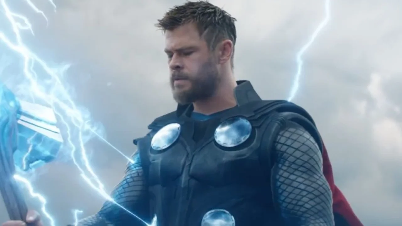 chris-hemsworth-drops-major-hint-about-thors-mcu-f