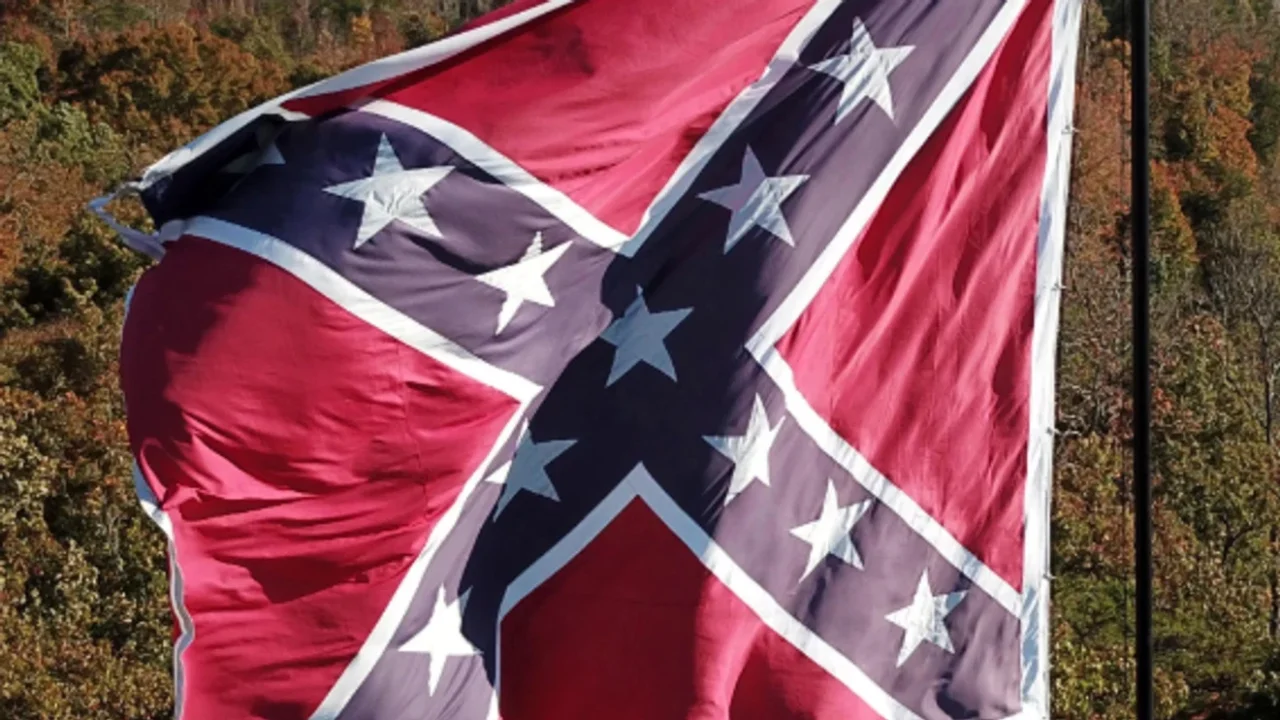 Confederate flag removed from interstate after court ruling forces compliance with zoning laws