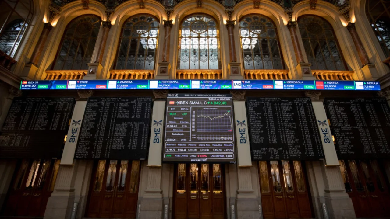 el-ibex-35-rompe-los-18100-puntos-el-pequeo-detall