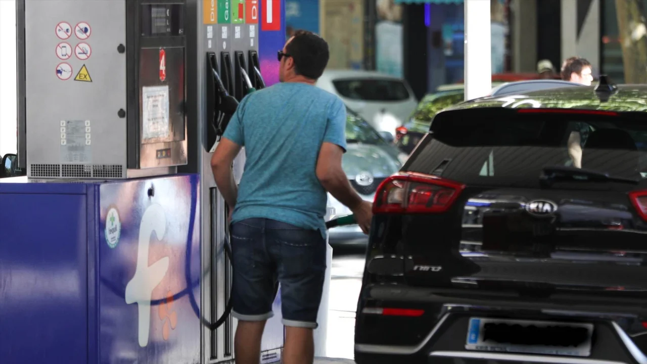 El IPC España baja al 2,3% por los carburantes pero hay un dato que preocupa a los expertos