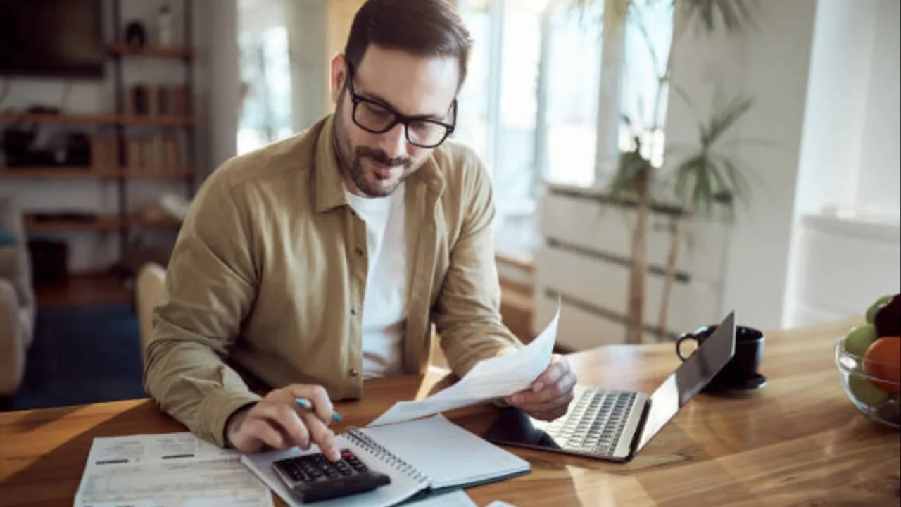 estas-personas-recibirn-1000-euros-extra-en-su-dec