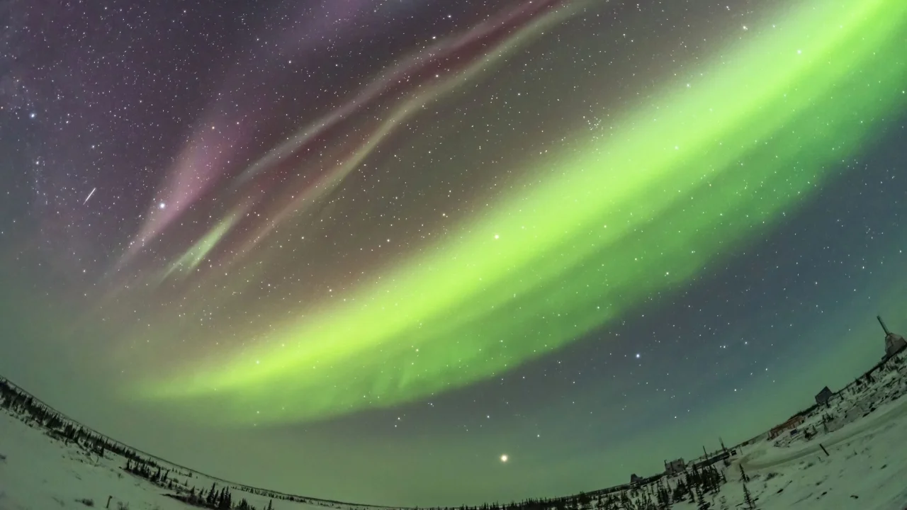 February 2026 sky watchers will witness something Antarctica hasn’t seen in decades on the 17th