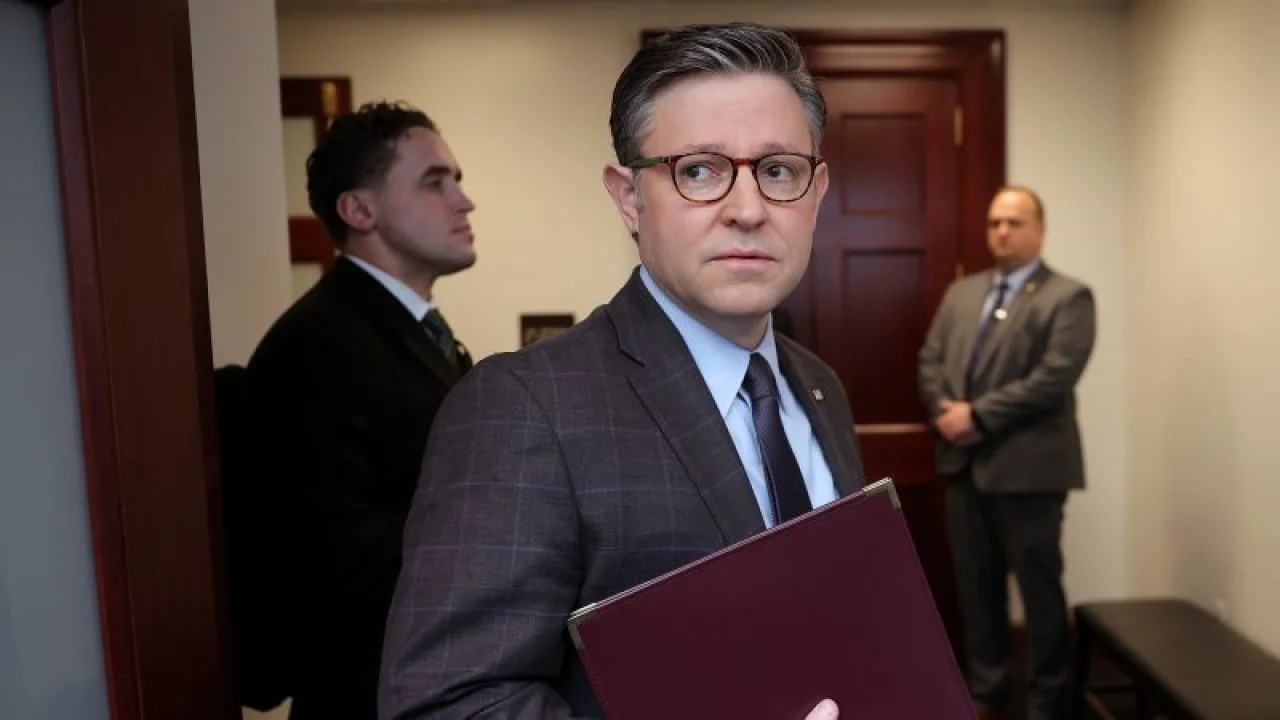 gop-rebels-hand-democrats-power-to-force-votes-rep