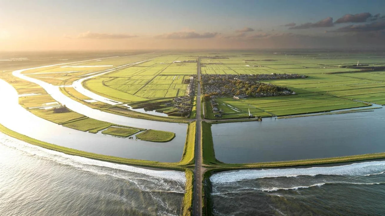 how-the-netherlands-quietly-stole-2700-square-mile