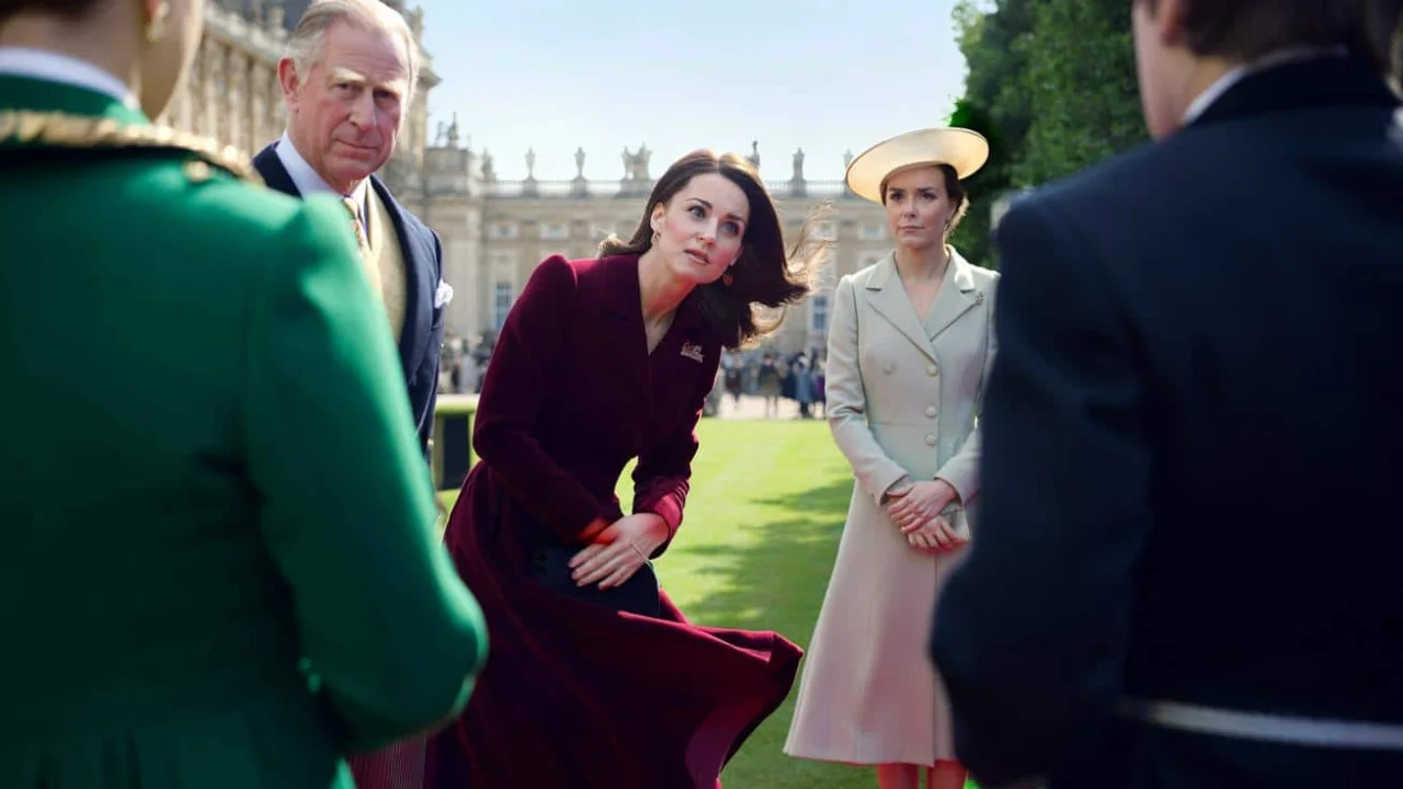 kate-middletons-curtsy-controversy-splits-royal-fa