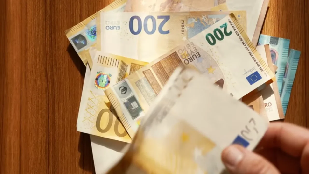 la-ayuda-de-200-euros-por-hijo-que-miles-de-famili