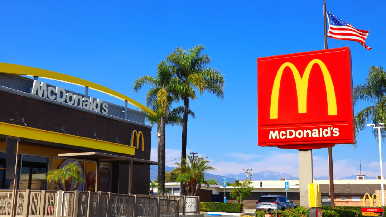 McDonald’s error leaves customer $5,000 richer – what he did next shocked everyone