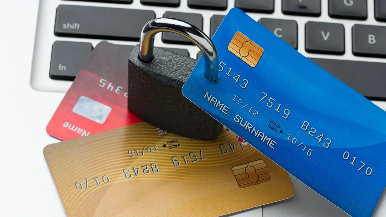 Miles de personas tienen pagos retenidos en Seguridad Social sin saberlo: así puedes comprobar si eres uno