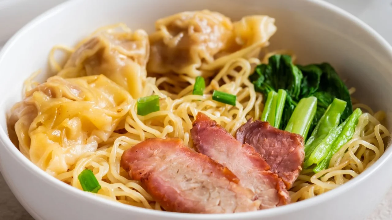 my-moms-chinese-new-year-noodles-are-so-good-neigh