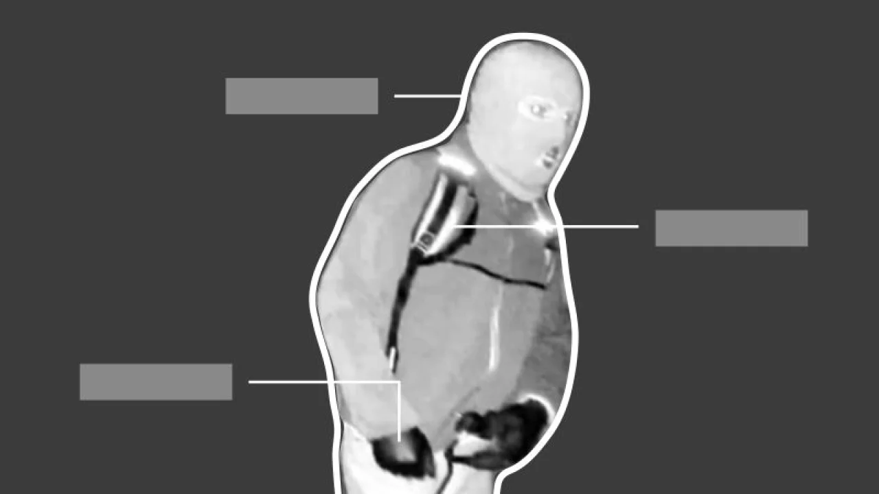 Nuevas imágenes del FBI revelan al sospechoso armado en la desaparición de Nancy Guthrie