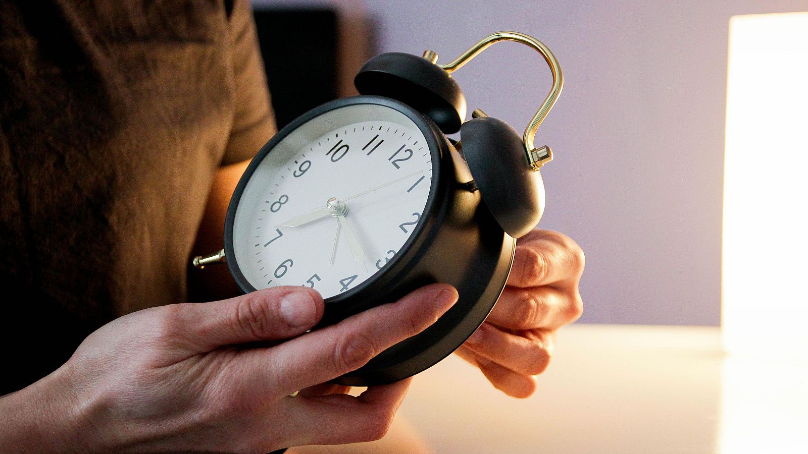 Por qué California no cambiará más el reloj: el cambio de hora que nunca llegó en 2026