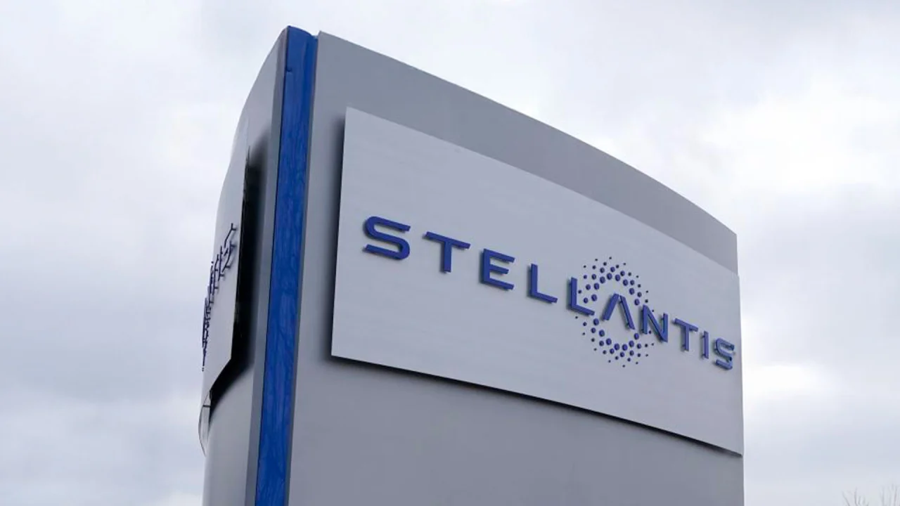 stellantis-se-desploma-un-28-en-bolsa-tras-admitir