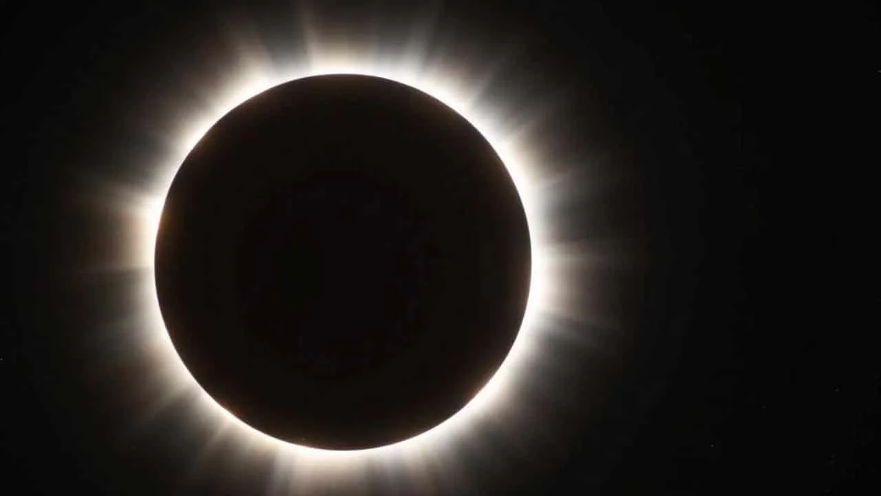 this-eclipse-will-last-6-minutes-and-23-secondslon