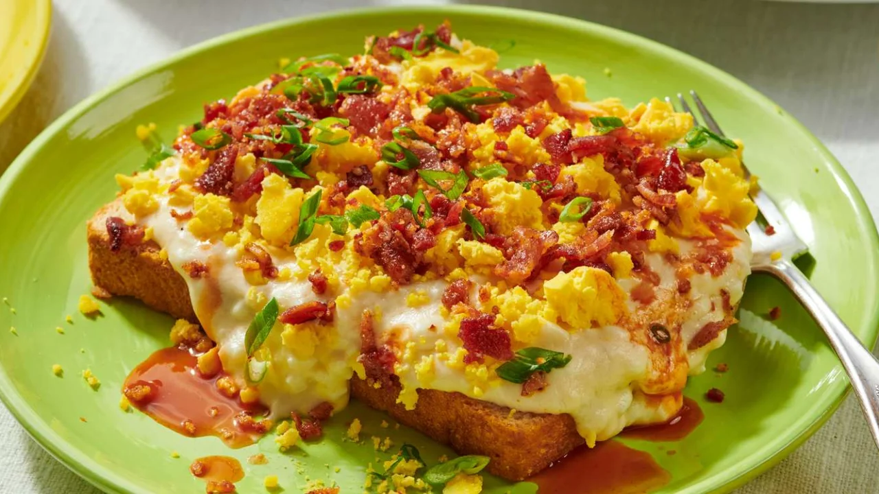 This Forgotten Depression-Era Creamed Goldenrod Eggs Recipe Is Making a Surprising Comeback