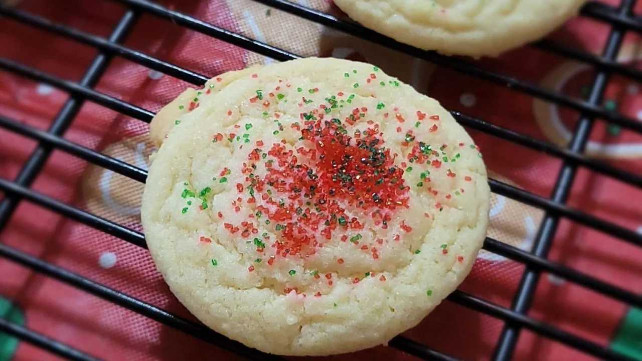 this-grandmothers-sugar-cookies-trick-makes-perfec