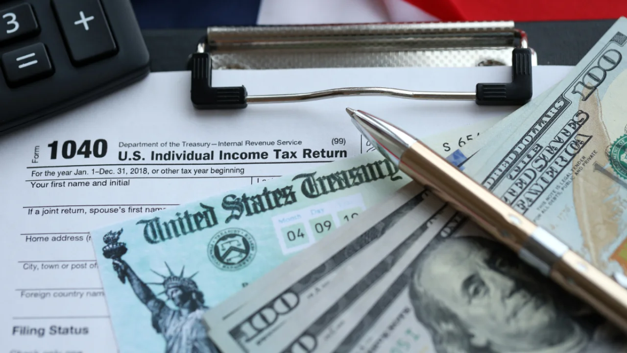 tu-reembolso-de-impuestos-desaparece-cuando-debes